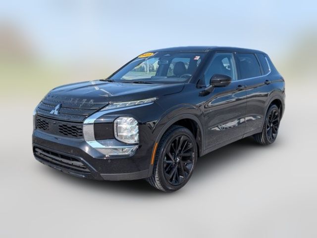 2023 Mitsubishi Outlander SE Black Edition