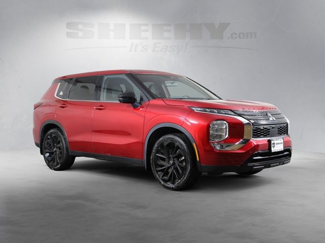 2023 Mitsubishi Outlander SE