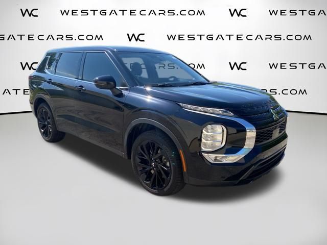 2023 Mitsubishi Outlander SE Black Edition