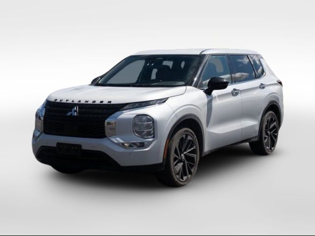 2023 Mitsubishi Outlander SE Black Edition