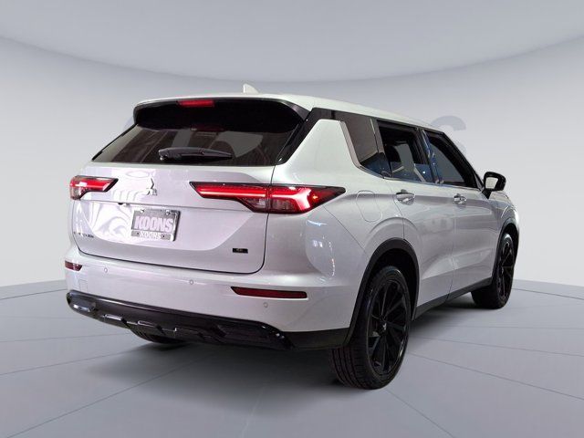 2023 Mitsubishi Outlander SE Black Edition