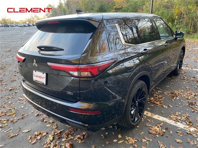 2023 Mitsubishi Outlander SE Black Edition