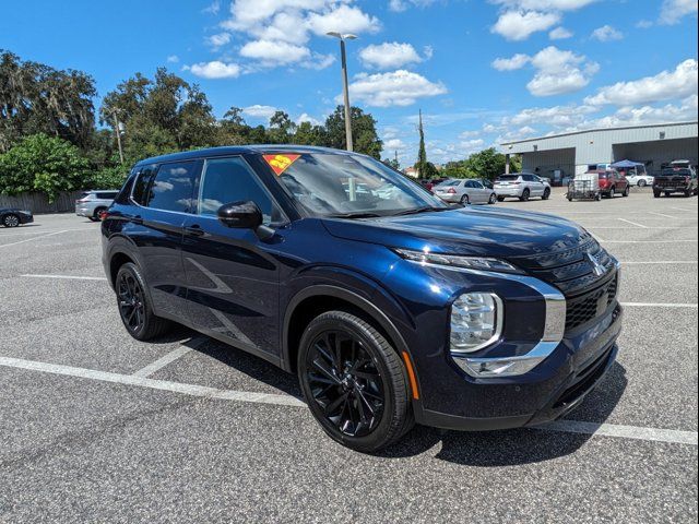 2023 Mitsubishi Outlander SE Black Edition