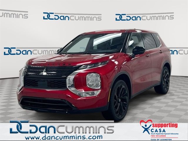 2023 Mitsubishi Outlander SE Black Edition