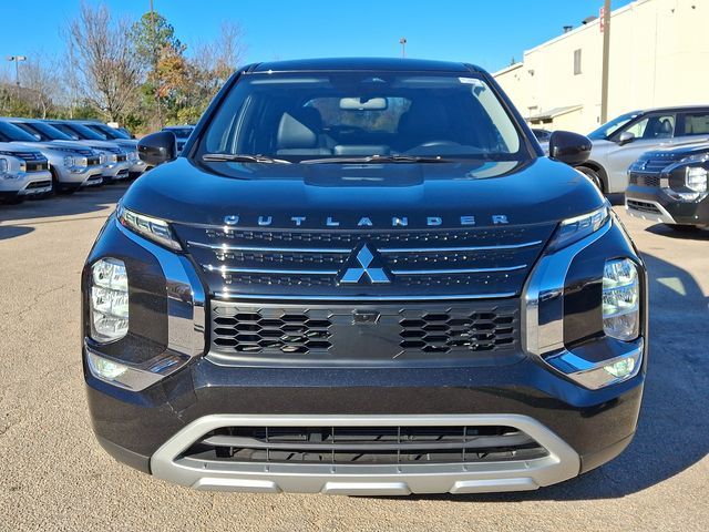 2023 Mitsubishi Outlander SE Black Edition