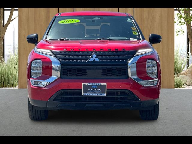2023 Mitsubishi Outlander SE Black Edition