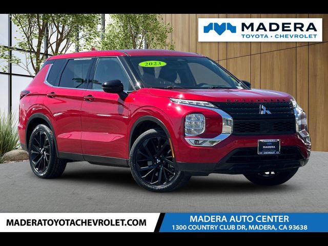 2023 Mitsubishi Outlander SE Black Edition
