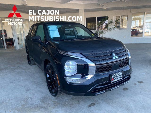 2023 Mitsubishi Outlander SE Black Edition