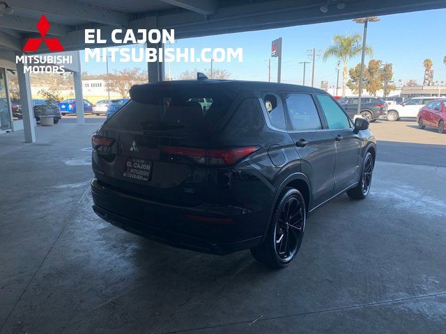 2023 Mitsubishi Outlander SE Black Edition