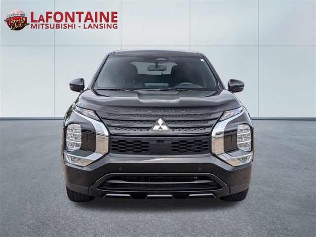 2023 Mitsubishi Outlander SE Black Edition