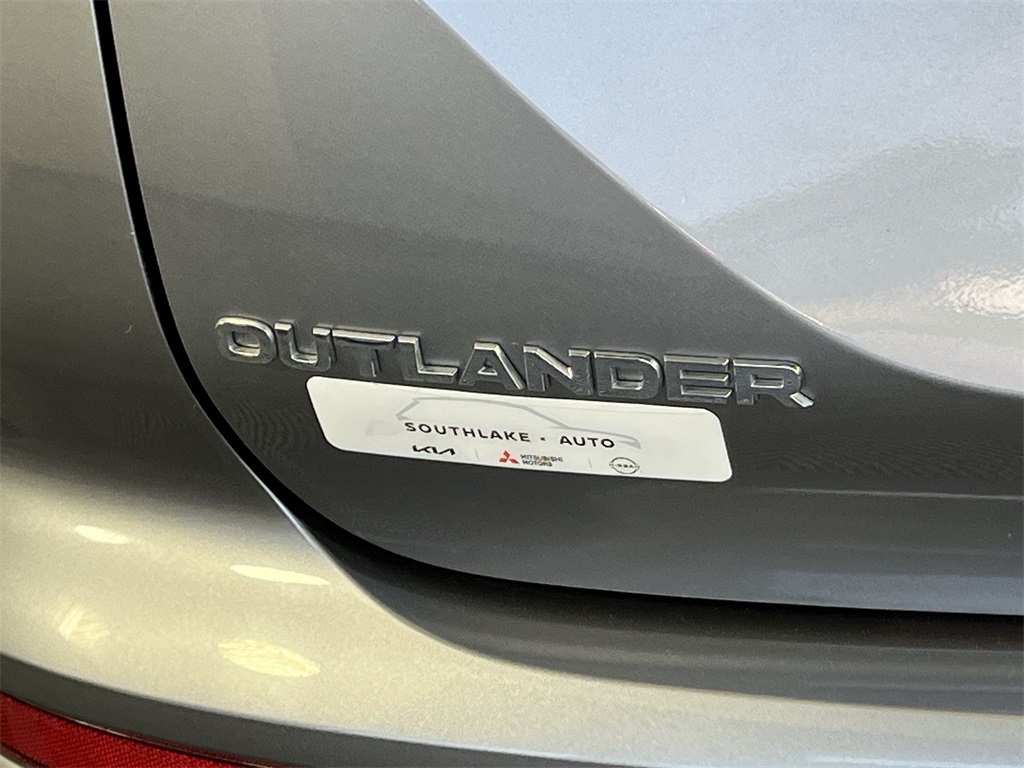 Used 2023 Mitsubishi Outlander SE Black Edition For Sale in