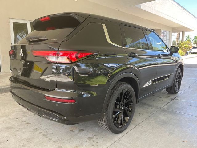 2023 Mitsubishi Outlander SE Black Edition