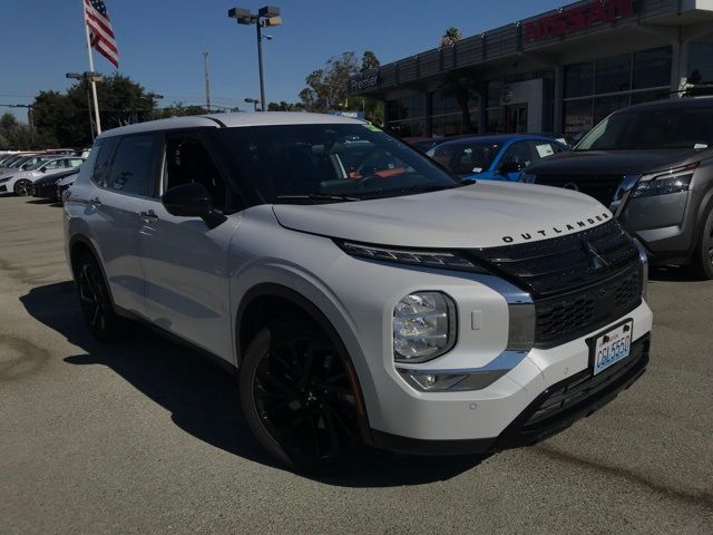 2023 Mitsubishi Outlander SE Black Edition