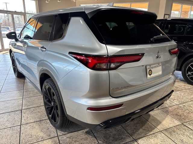 2023 Mitsubishi Outlander SE Black Edition