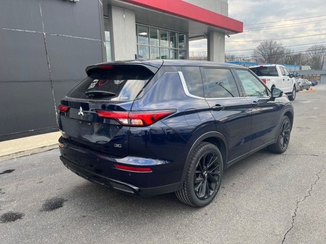 2023 Mitsubishi Outlander SE Black Edition