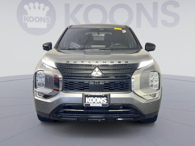 2023 Mitsubishi Outlander SE