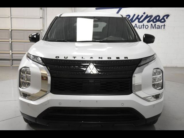 2023 Mitsubishi Outlander SE Black Edition