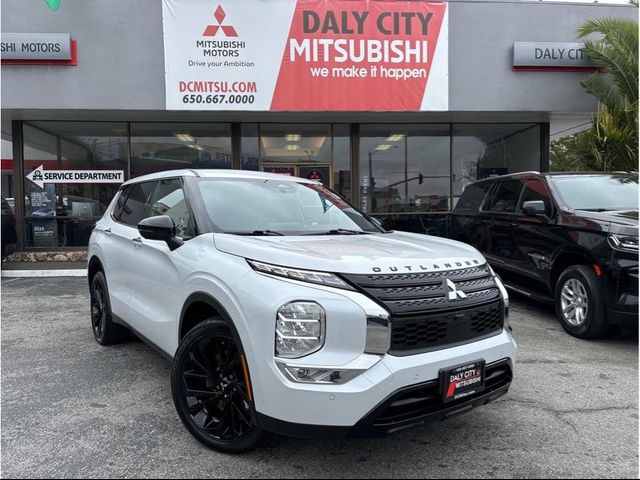 2023 Mitsubishi Outlander SE Black Edition