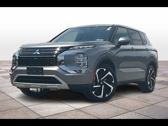 2023 Mitsubishi Outlander SE