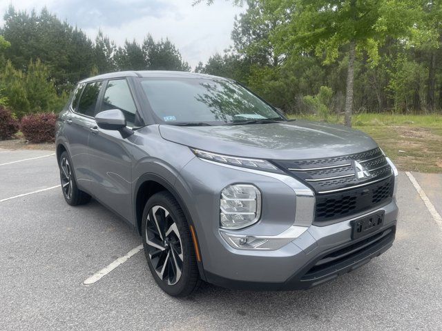 2023 Mitsubishi Outlander SE Special Edition