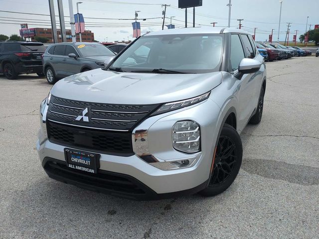 2023 Mitsubishi Outlander SE Special Edition