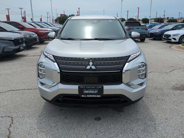 2023 Mitsubishi Outlander SE Special Edition