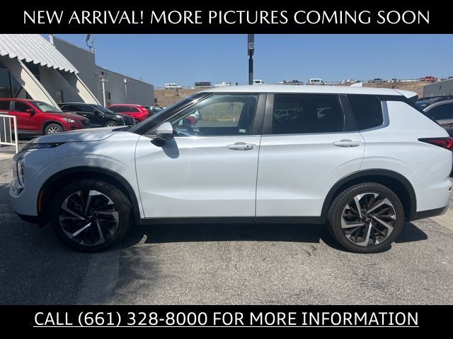 2023 Mitsubishi Outlander SE Special Edition