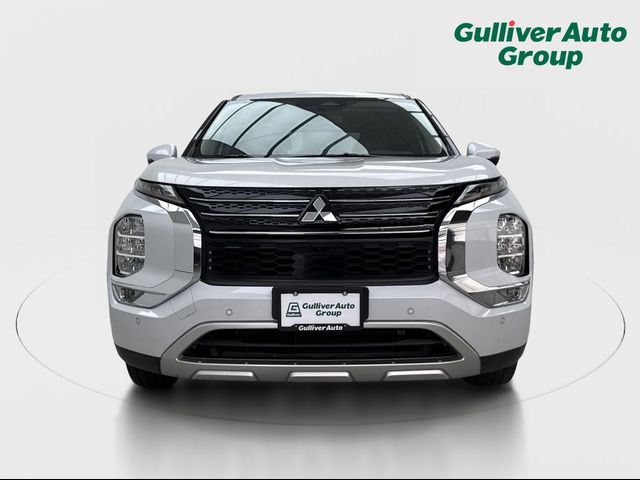 2023 Mitsubishi Outlander SE Special Edition