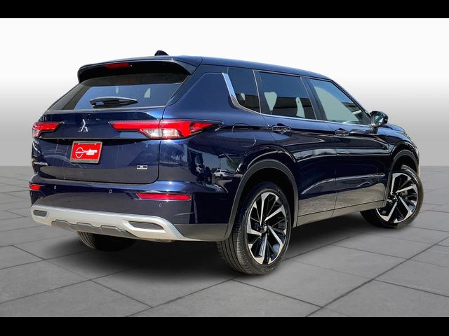 2023 Mitsubishi Outlander SE Special Edition