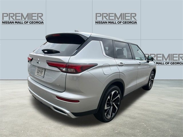 2023 Mitsubishi Outlander SE