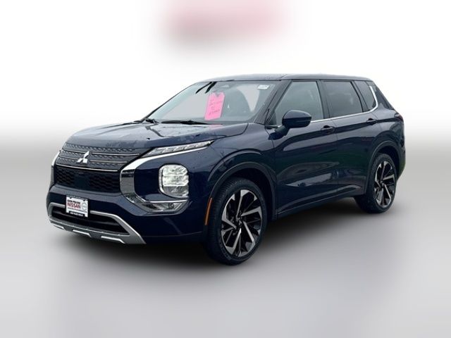 2023 Mitsubishi Outlander SE Special Edition