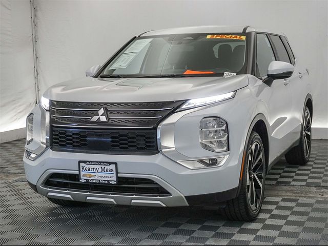 2023 Mitsubishi Outlander SE Special Edition