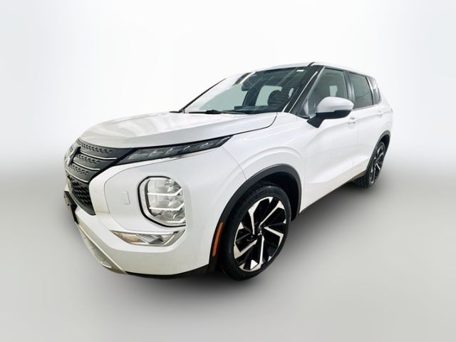 2023 Mitsubishi Outlander SE Special Edition