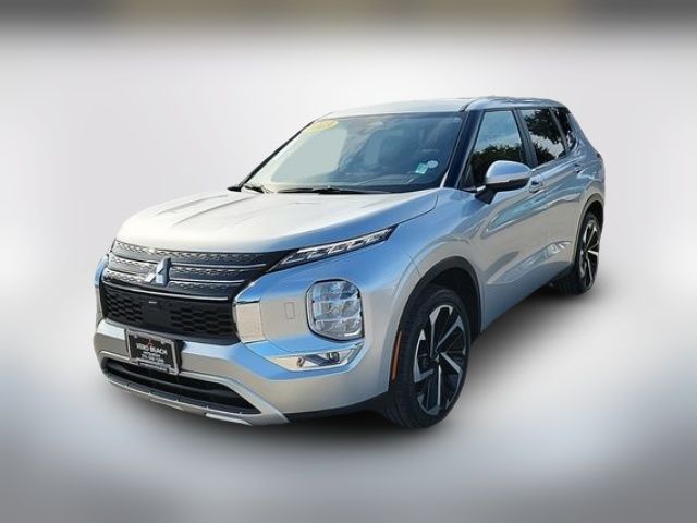 2023 Mitsubishi Outlander SE Special Edition