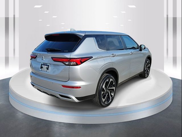 2023 Mitsubishi Outlander SE Special Edition