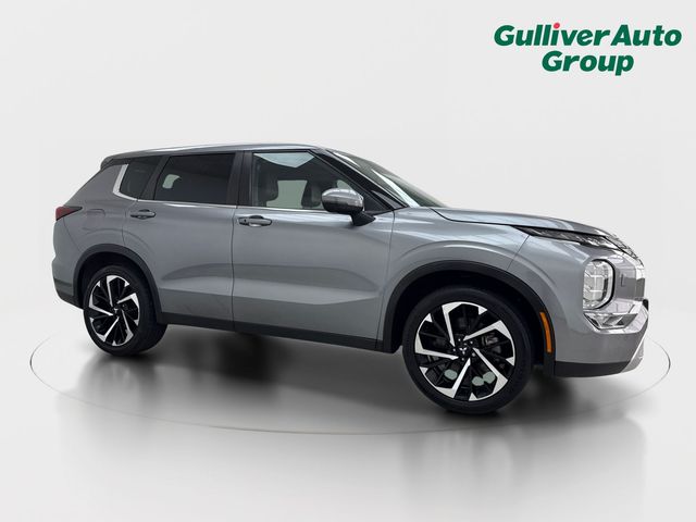 2023 Mitsubishi Outlander SE Special Edition