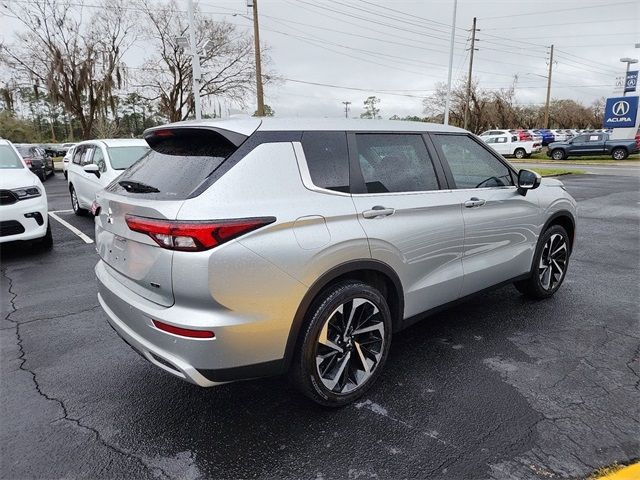 2023 Mitsubishi Outlander SE Special Edition