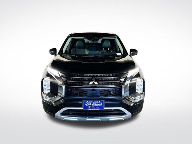 2023 Mitsubishi Outlander SE Special Edition