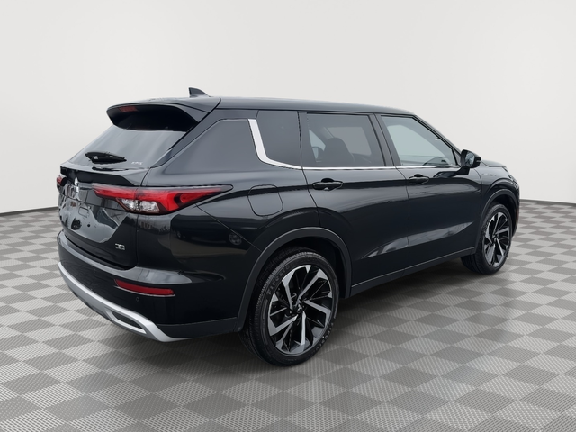 2023 Mitsubishi Outlander SE Special Edition