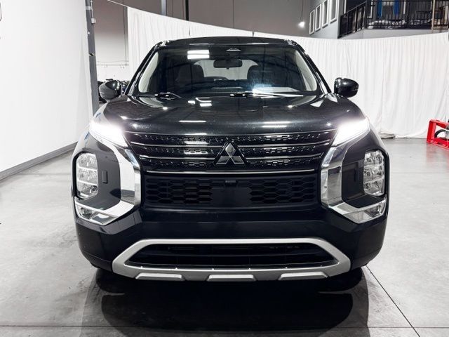 2023 Mitsubishi Outlander SE Special Edition