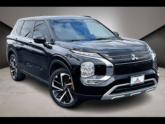 2023 Mitsubishi Outlander SE Special Edition