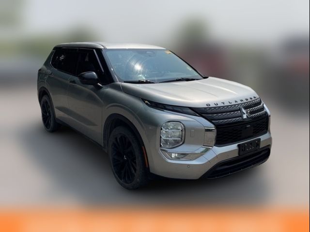 2023 Mitsubishi Outlander SE Special Edition