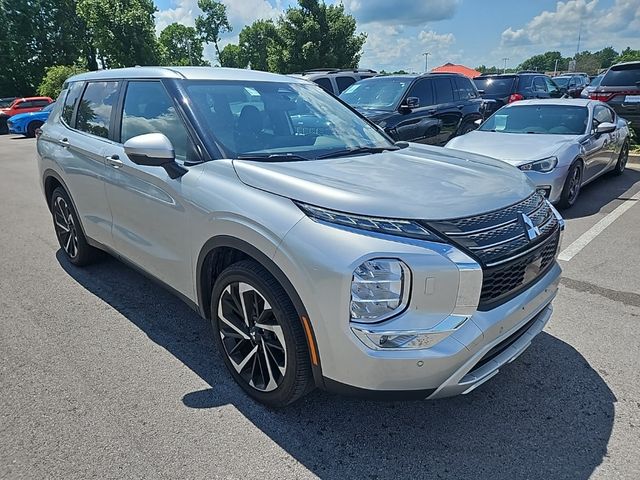 2023 Mitsubishi Outlander SE Special Edition