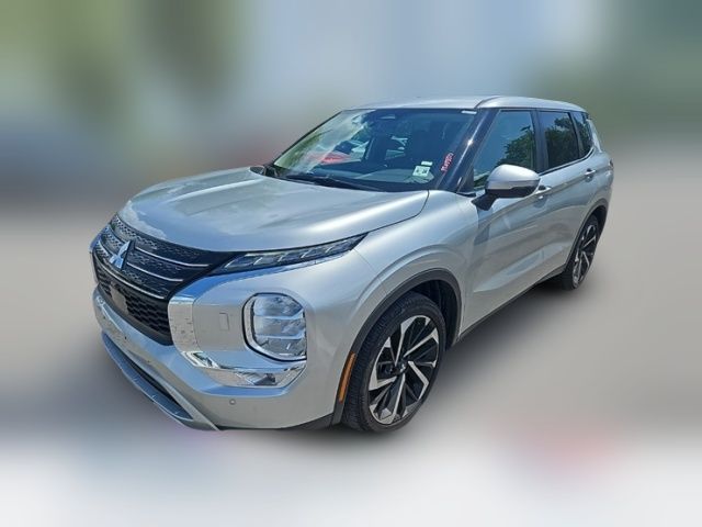 2023 Mitsubishi Outlander SE Special Edition