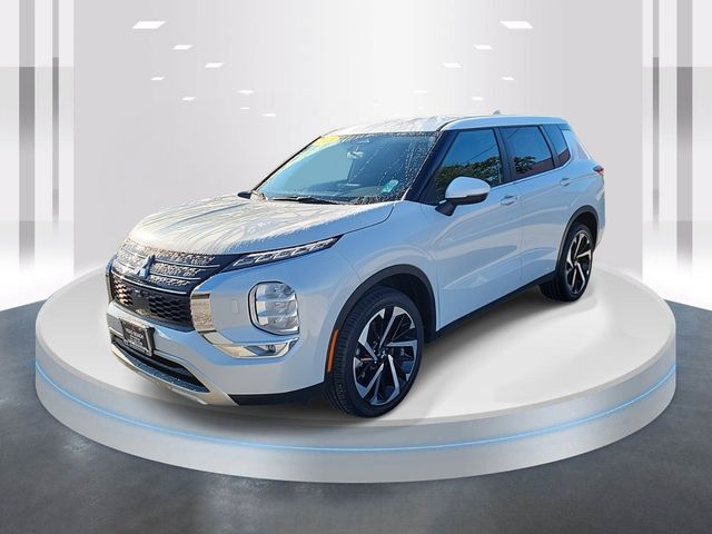 2023 Mitsubishi Outlander SE Special Edition