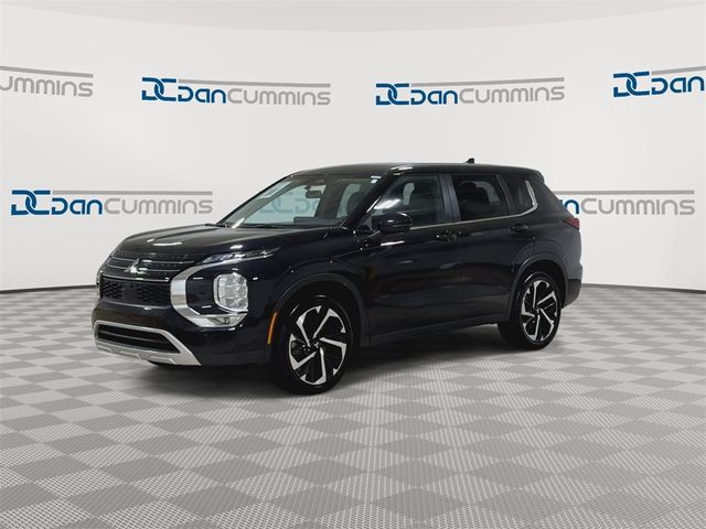 2023 Mitsubishi Outlander SE Special Edition