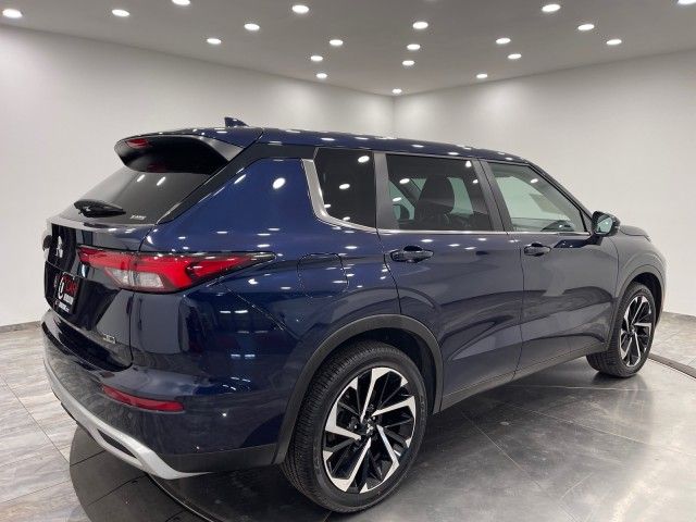 2023 Mitsubishi Outlander SE Special Edition
