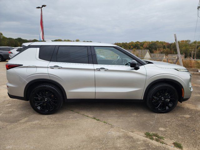 2023 Mitsubishi Outlander SE Black Edition