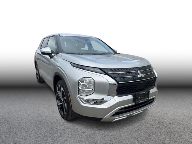 2023 Mitsubishi Outlander SE Special Edition