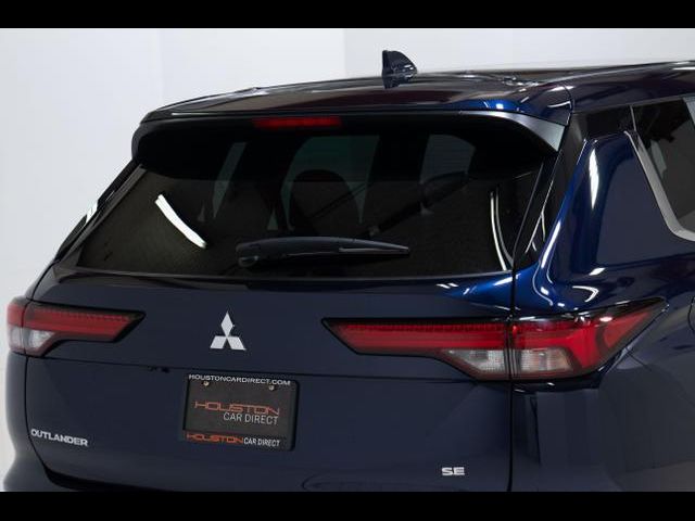 2023 Mitsubishi Outlander SE